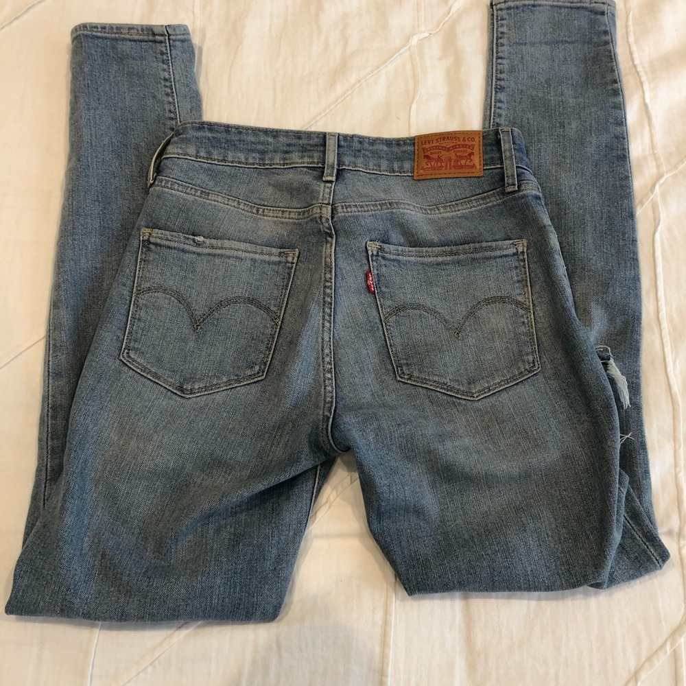 Levi’s 721 High Rise Skinny Jeans - Picture 5 of 7